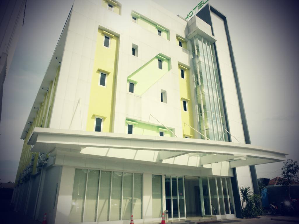 Izi Hotel 2*