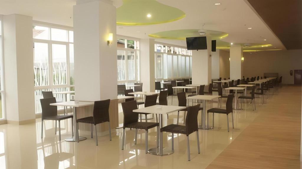Hotel Izi 2*