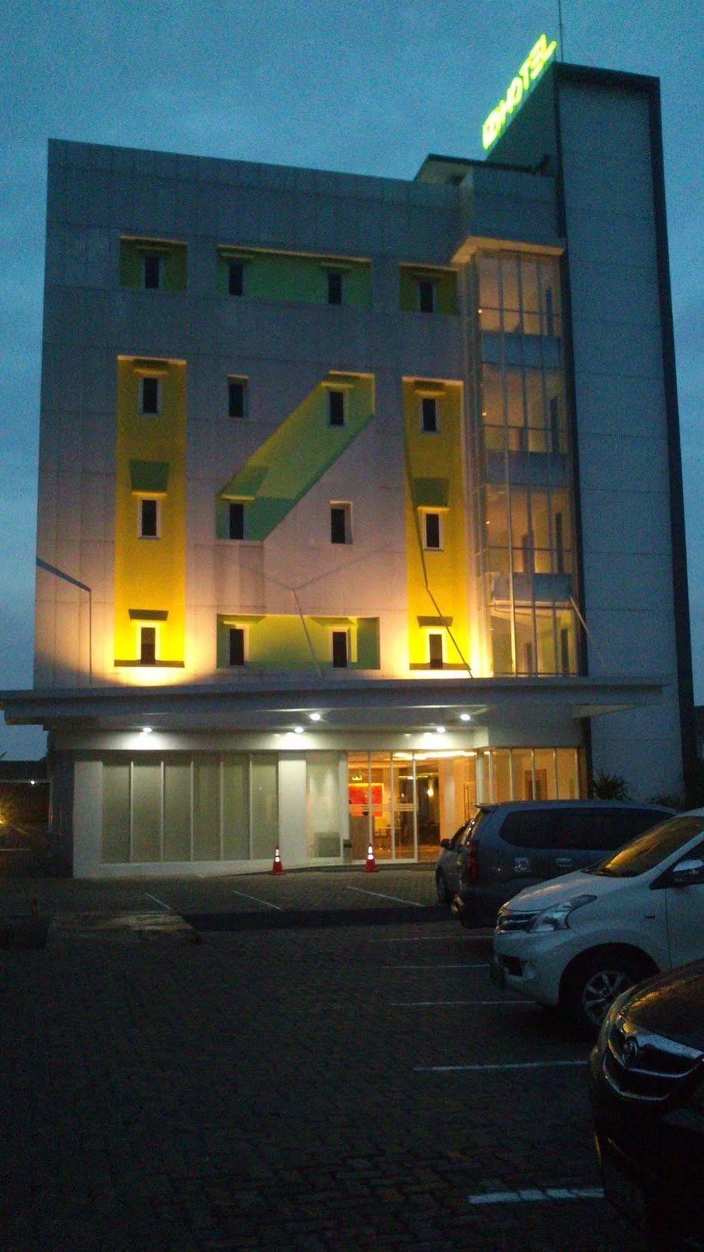 Hotel Izi 2*