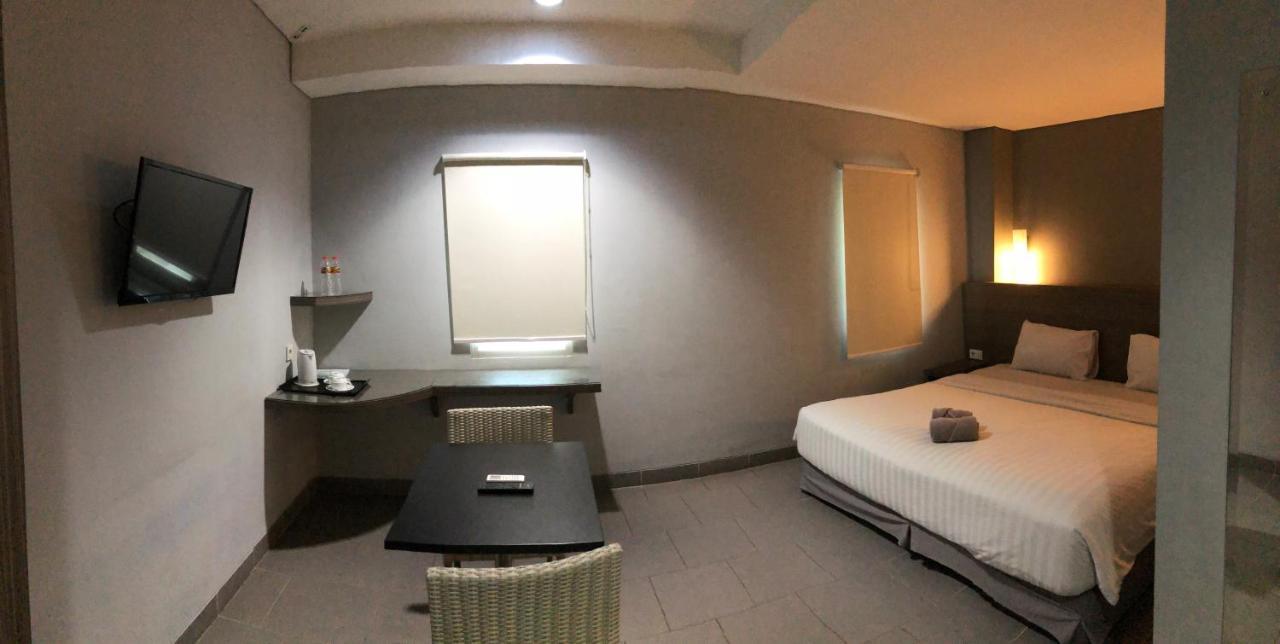 Izi Hotel 2*