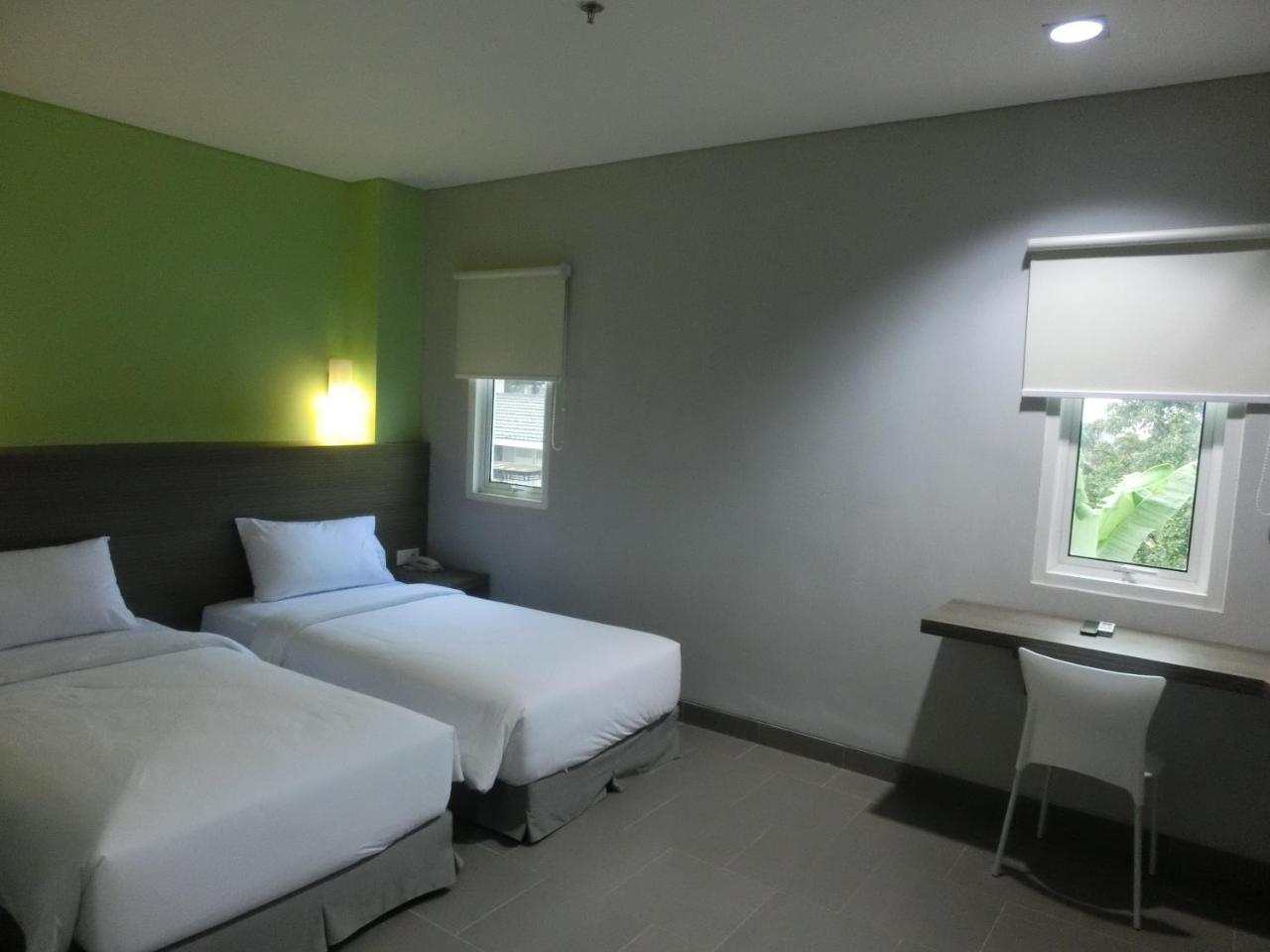 Izi Hotel 2*